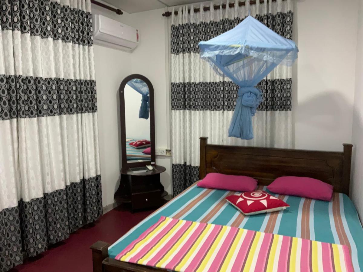Robert Inn Dambulla Exterior photo