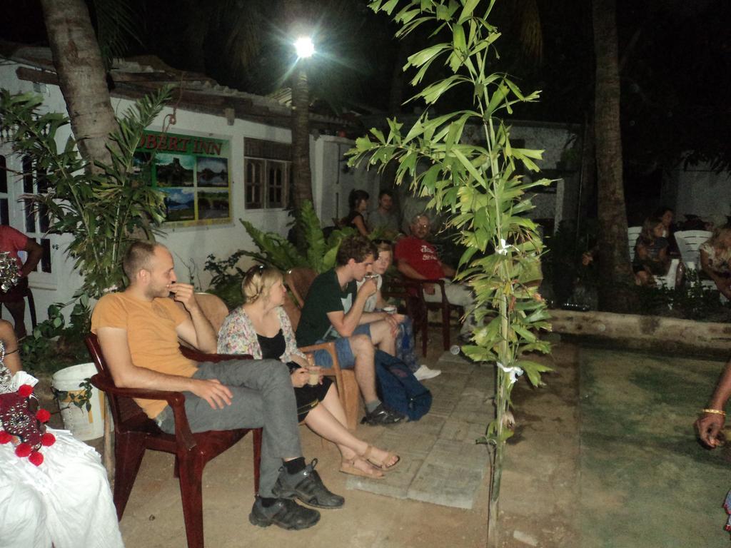 Robert Inn Dambulla Exterior photo